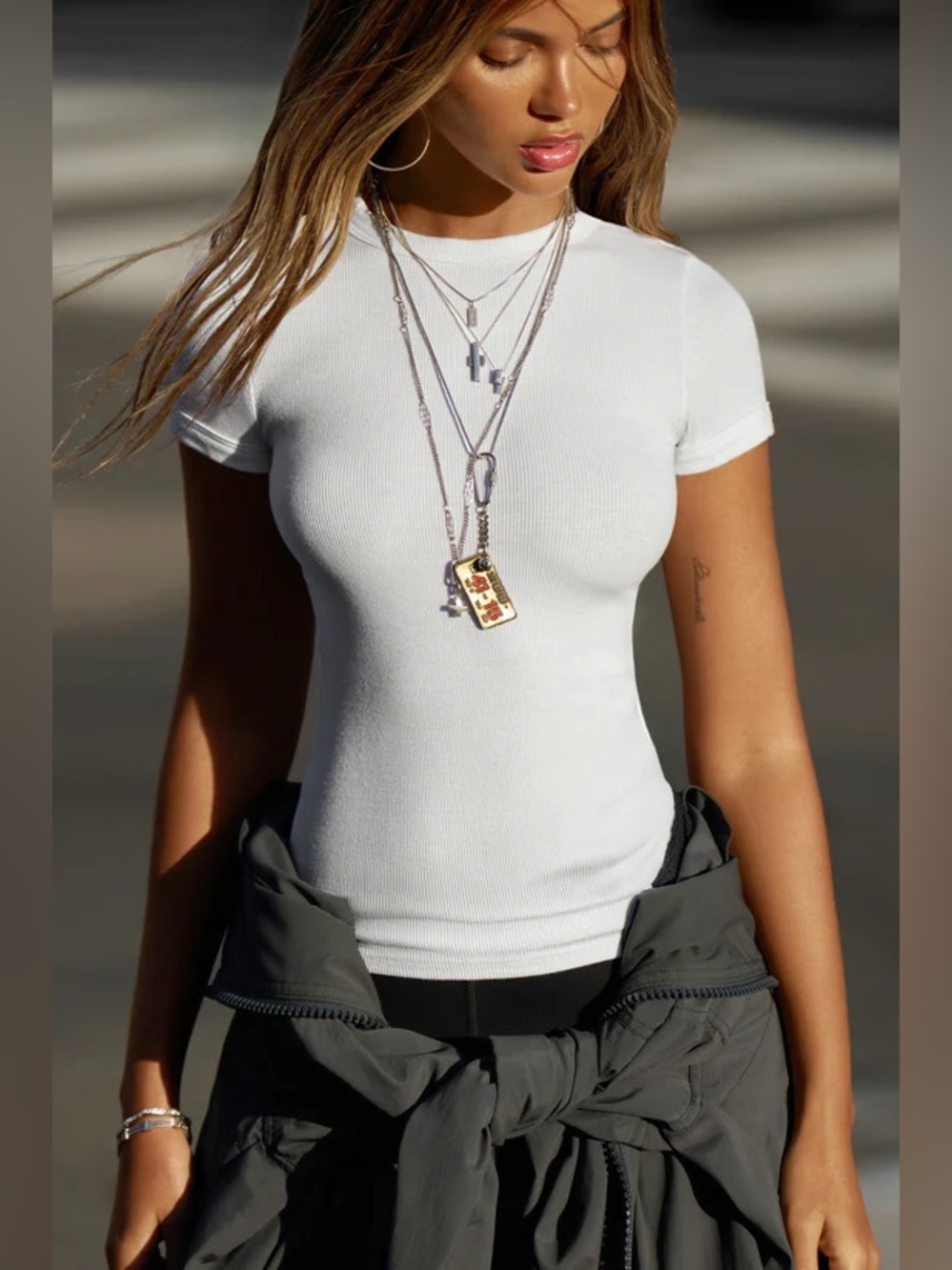 $82 JOAH BROWN RIBBED CREWNECK TEE ALO YOGA LULULEMON SKIMS ADANOLA TALENTLESS